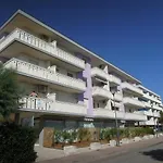 Colorful Modern Flat Next To The Διαμέρισμα